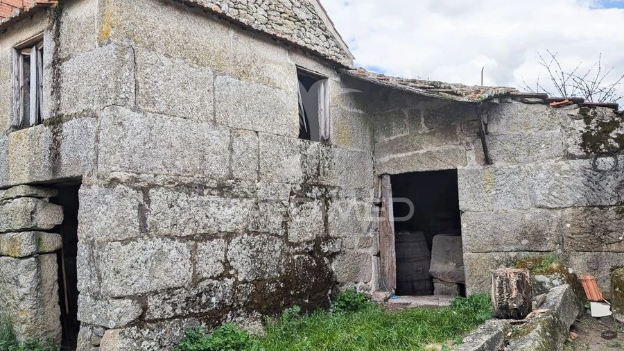 Moradia T2 para Venda em Nossa Senhora da Conceição, São Pedro e São Dinis