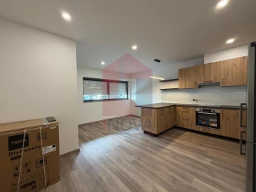 Apartamento T2 para Venda em Vila Verde e Barbudo
