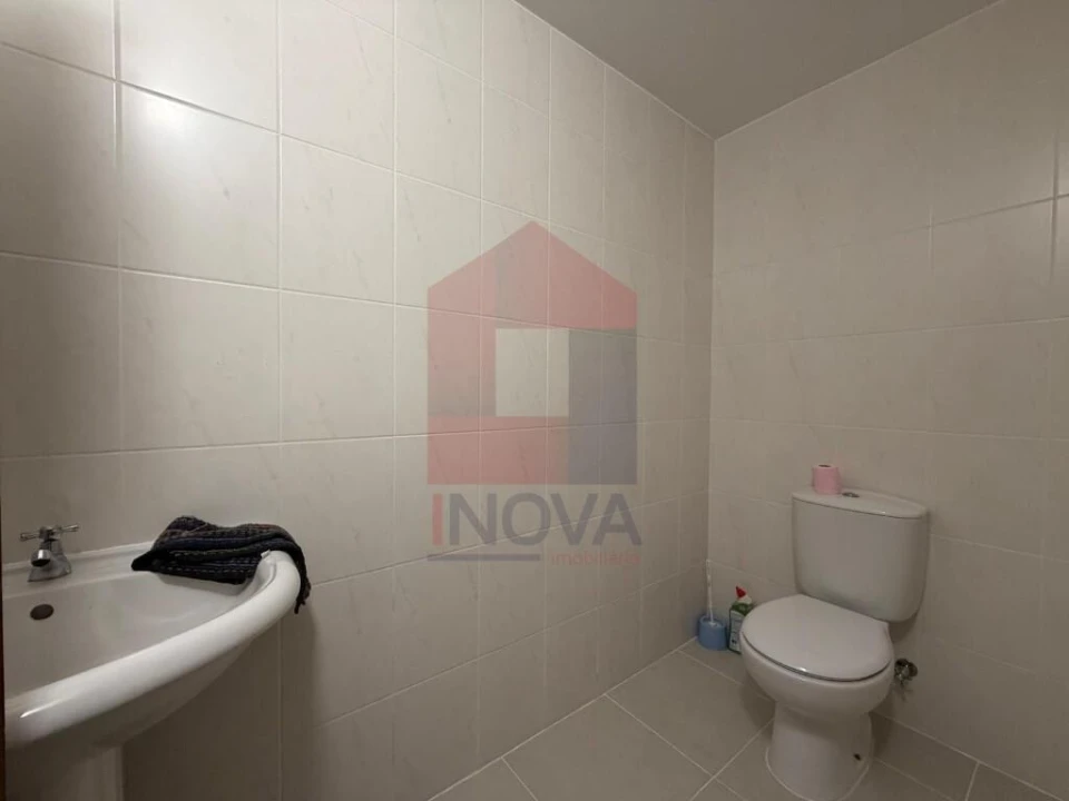 Apartamento T2 para Venda em Vila Verde e Barbudo Foto 17