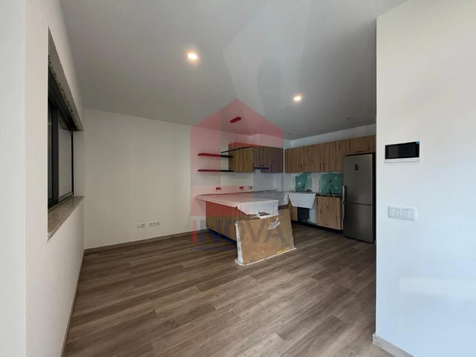 Apartamento T2 para Venda em Vila Verde e Barbudo Foto 4