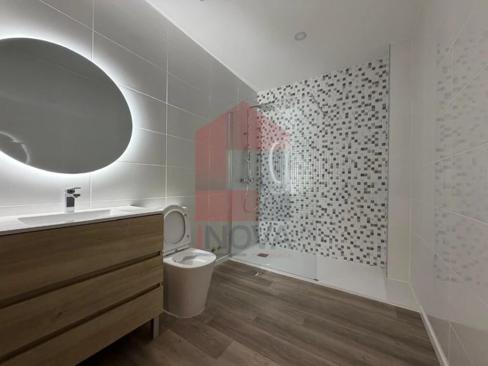 Apartamento T2 para Venda em Vila Verde e Barbudo Foto 12