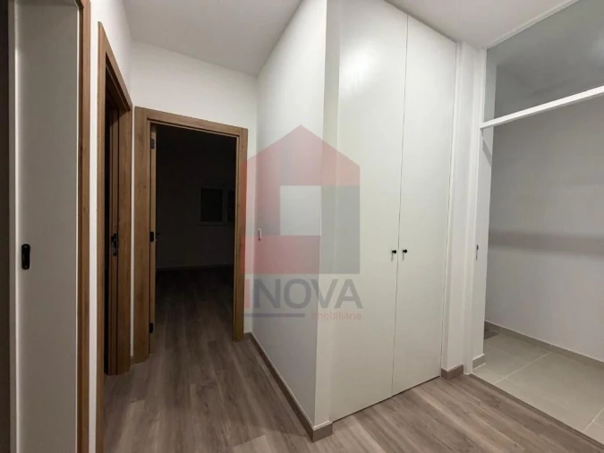 Apartamento T2 para Venda em Vila Verde e Barbudo Foto 9
