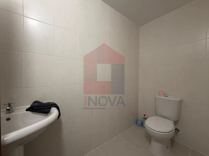 Apartamento T2 para Venda em Vila Verde e Barbudo Foto 17