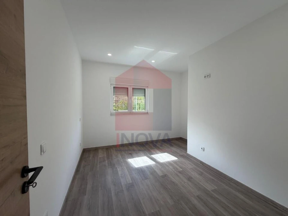Apartamento T2 para Venda em Vila Verde e Barbudo Foto 15