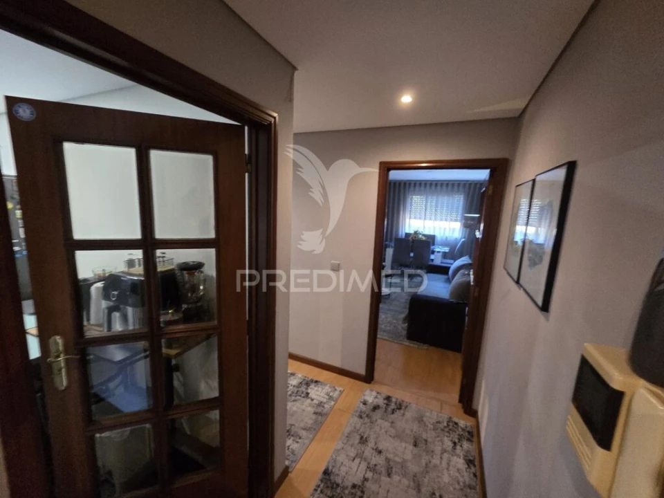 Apartamento T2 para Venda em Oliveira do Douro Foto 8