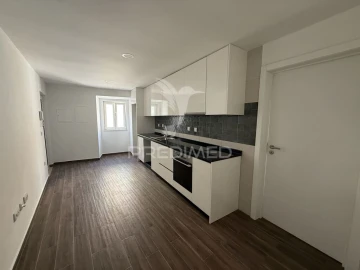 Apartamento T1 para Venda em Alcanena e Vila Moreira