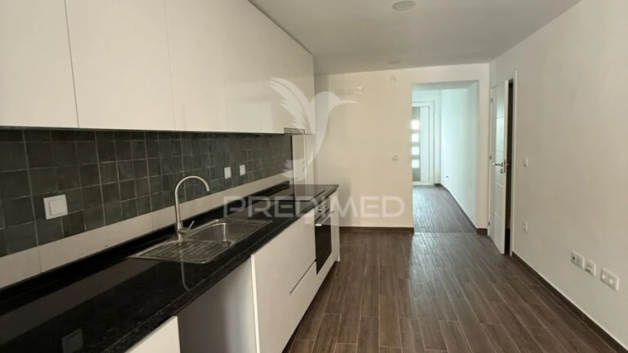 Apartamento T1 para Venda em Alcanena e Vila Moreira