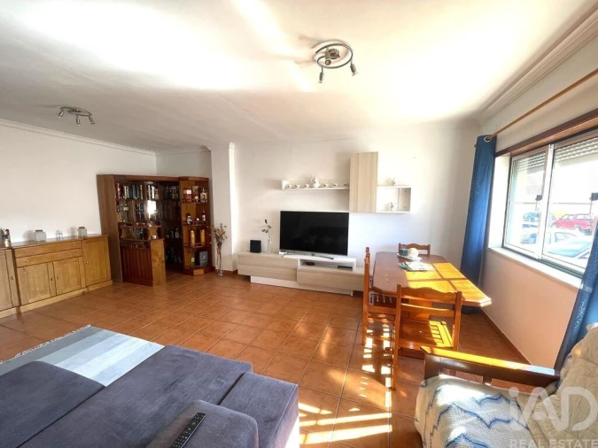 Apartamento T2 para Venda em Alpiarça Foto 3
