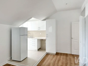 Apartamento T3 para Arrendamento em São Vicente