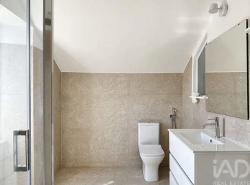 Apartamento T3 para Arrendamento em São Vicente