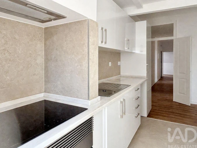 Apartamento T3 para Arrendamento em São Vicente Foto 4
