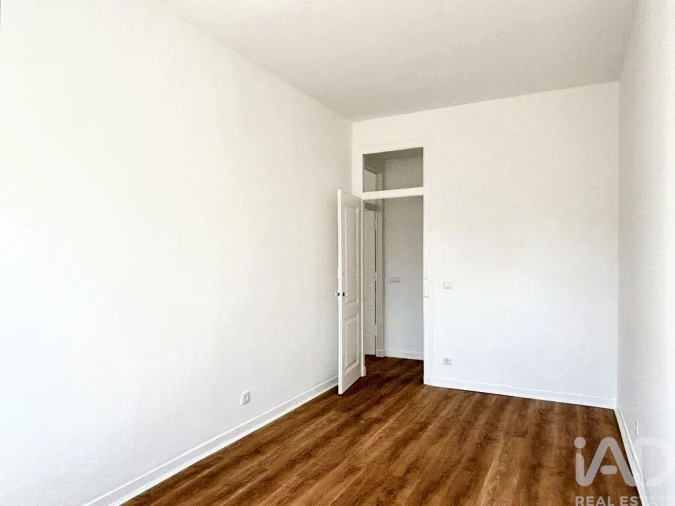 Apartamento T3 para Arrendamento em São Vicente Foto 13