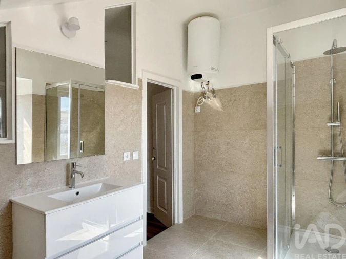 Apartamento T3 para Arrendamento em São Vicente Foto 22