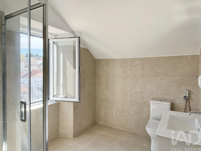 Apartamento T3 para Arrendamento em São Vicente Foto 24