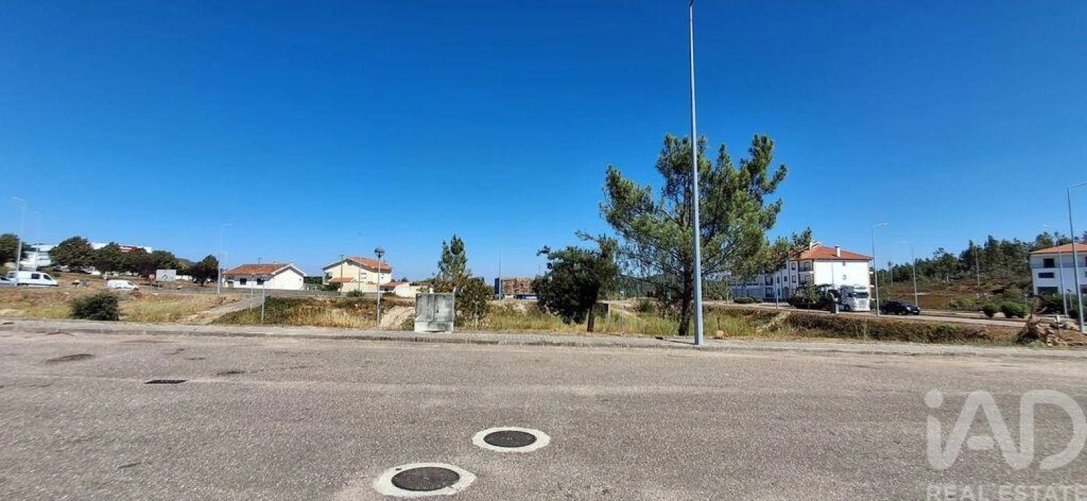 Terreno para Venda em Vila de Rei Foto 3