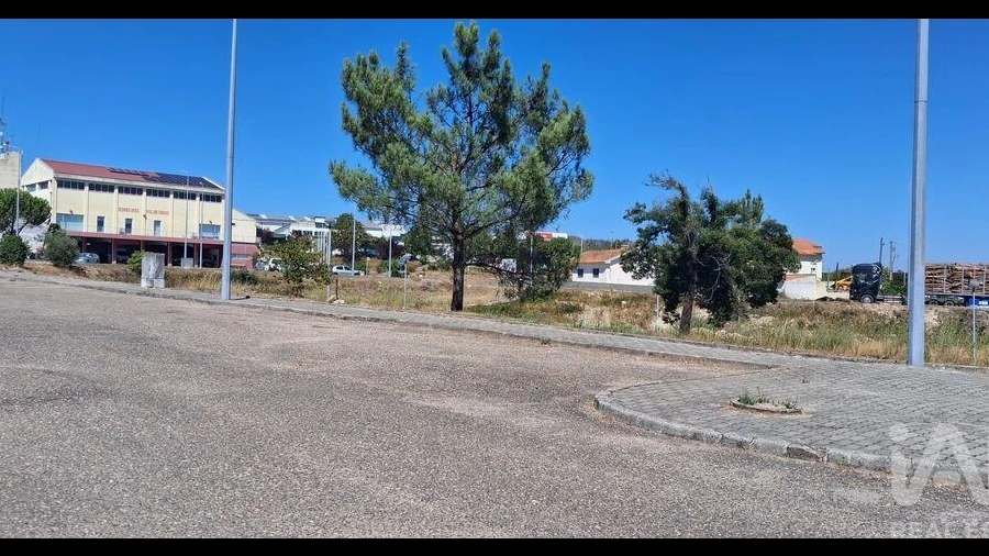 Terreno para Venda em Vila de Rei