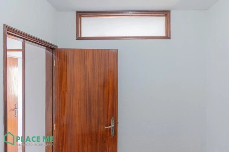 Apartamento T1 para Venda em São Vitor (Braga) Foto 16
