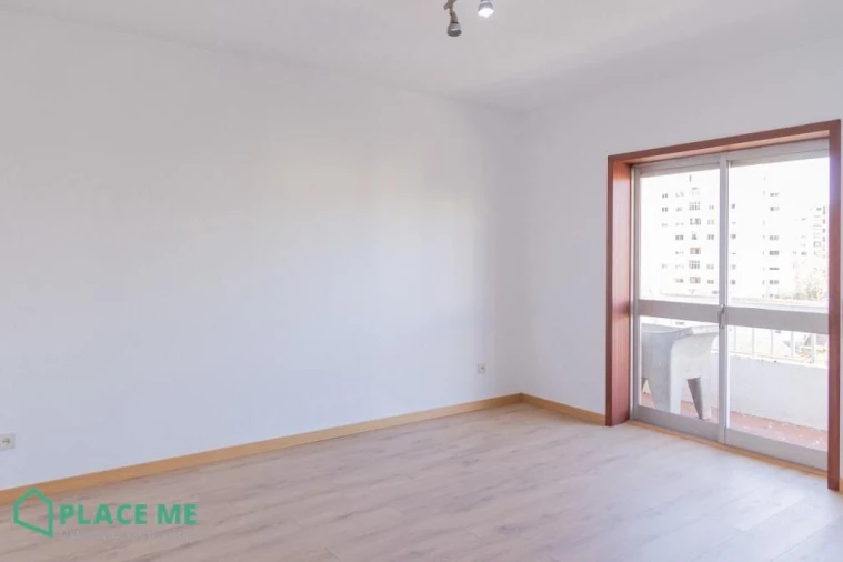 Apartamento T1 para Venda em São Vitor (Braga) Foto 9