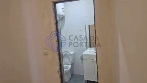 Loja para Venda em Cedofeita, Santo Ildefonso, Sé, Miragaia, São Nicolau e Vitória