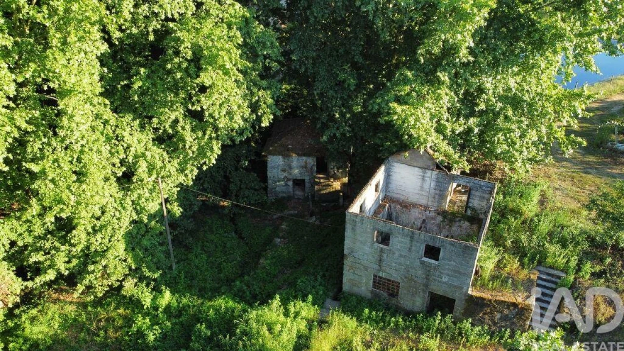 Moradia para Venda em Airães Foto 6