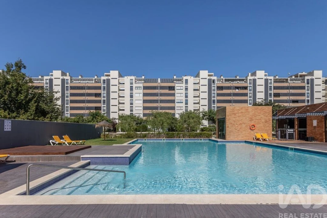 Apartamento T2 para Arrendamento em São Domingos de Benfica Foto 1
