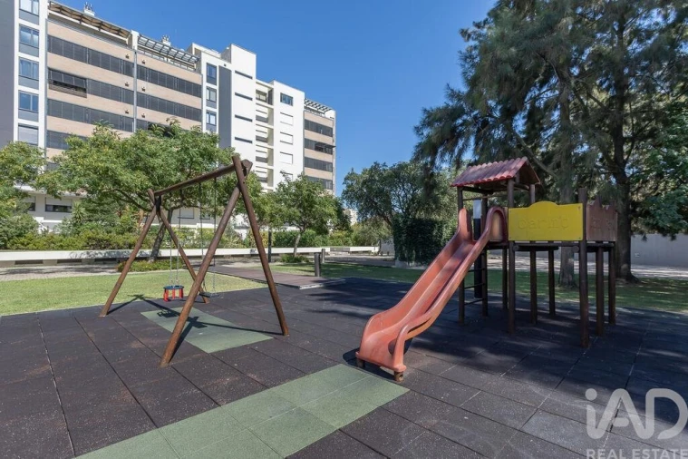 Apartamento T2 para Arrendamento em São Domingos de Benfica Foto 25