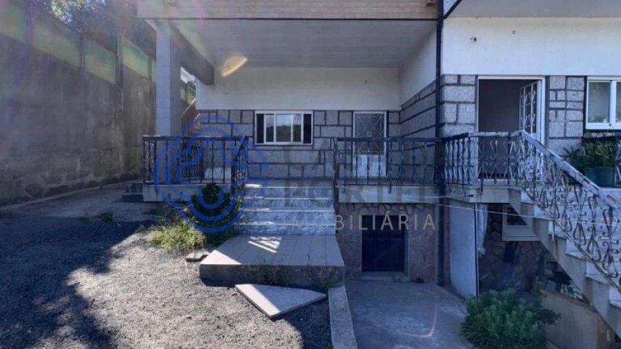 Moradia T2 para Venda em Moreira de Conegos