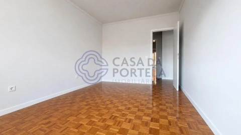 Apartamento T2 para Venda em Póvoa de Varzim, Beiriz e Argivai