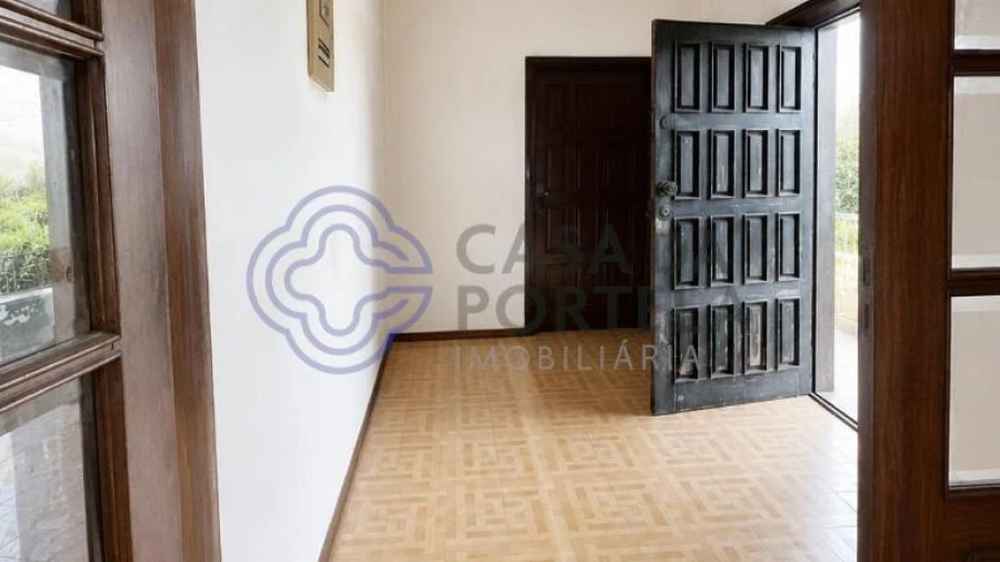 Moradia T4 para Venda em Moreira de Conegos