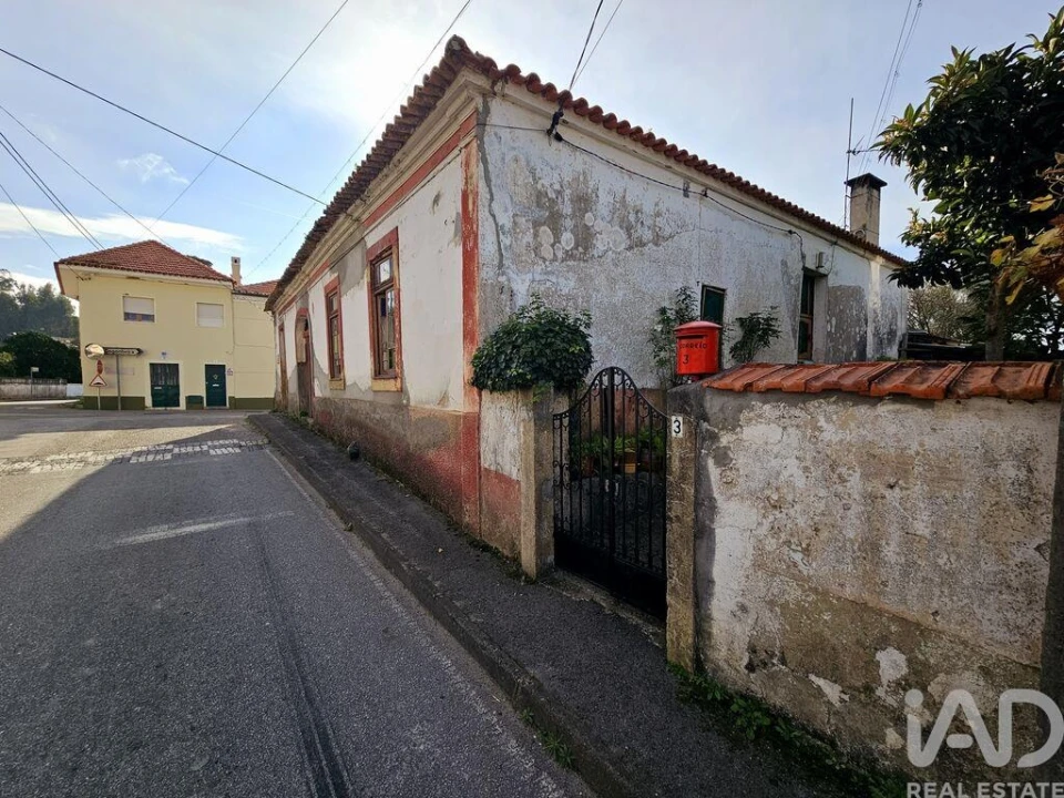 Moradia T6 para Venda em Eiras e São Paulo de Frades Foto 3