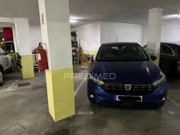 Apartamento T3 para Venda em Gulpilhares e Valadares