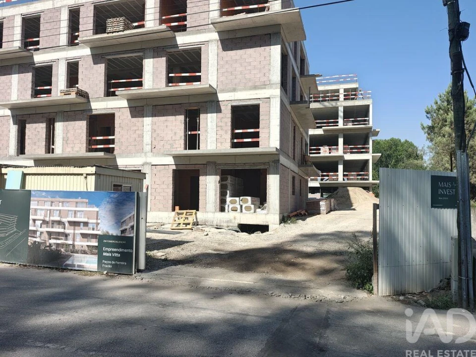 Apartamento T3 para Venda em Frazão Arreigada Foto 4