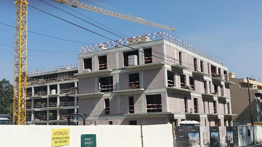 Apartamento T3 para Venda em Frazão Arreigada