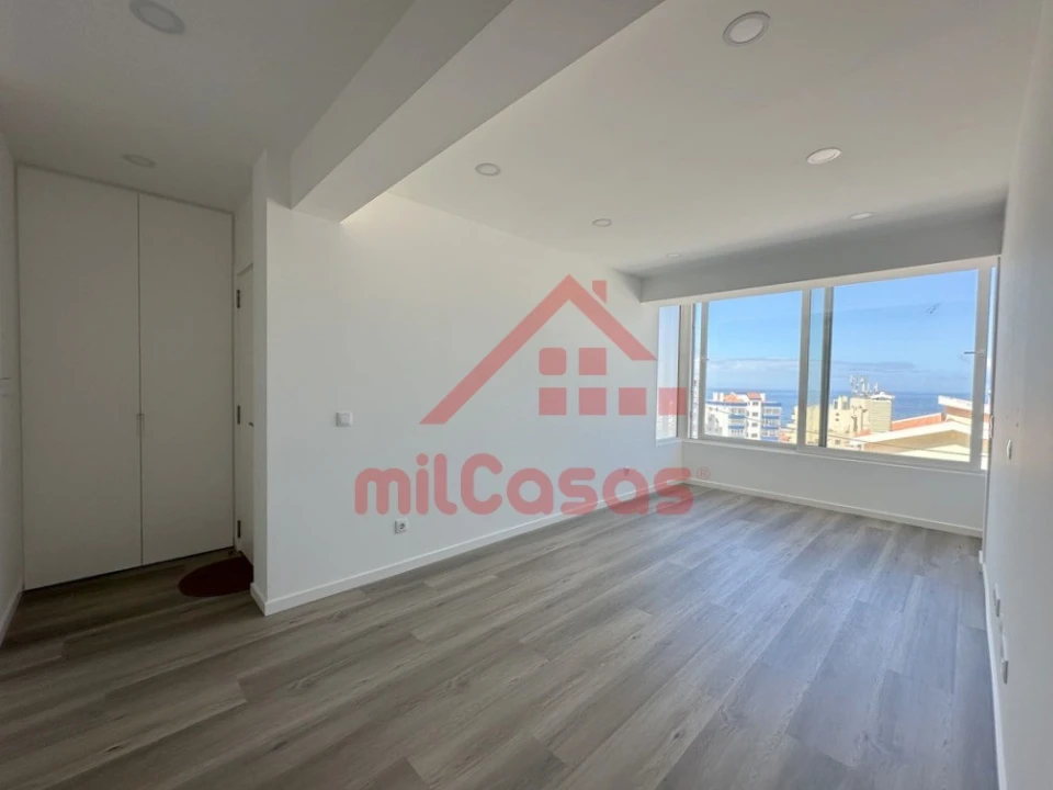Apartamento T3 para Arrendamento em Ericeira Foto 3
