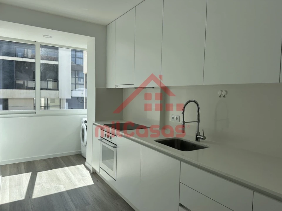 Apartamento T3 para Arrendamento em Ericeira Foto 5