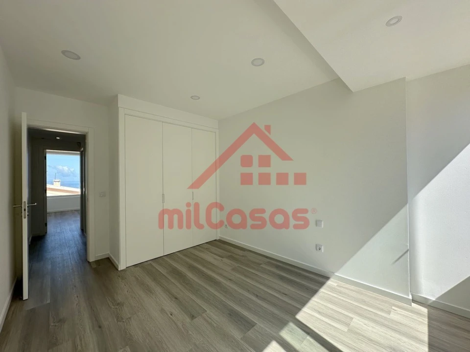 Apartamento T3 para Arrendamento em Ericeira Foto 22