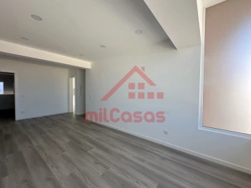 Apartamento T3 para Arrendamento em Ericeira