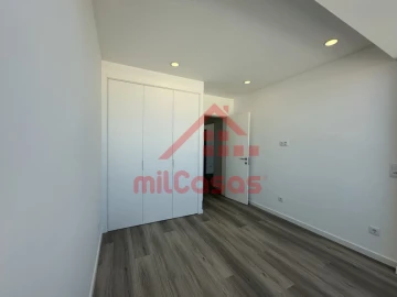 Apartamento T3 para Arrendamento em Ericeira