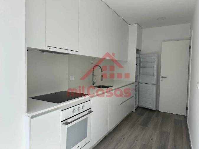 Apartamento T3 para Arrendamento em Ericeira Foto 7