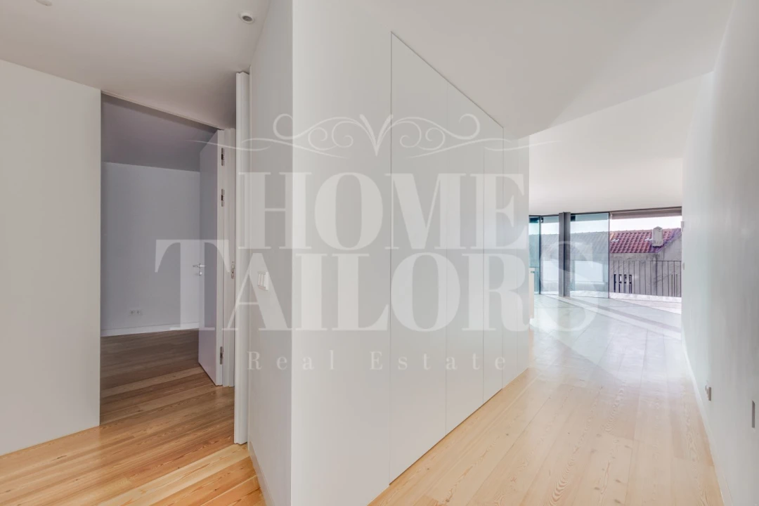 Apartamento T2 para Arrendamento em Misericórdia Foto 12