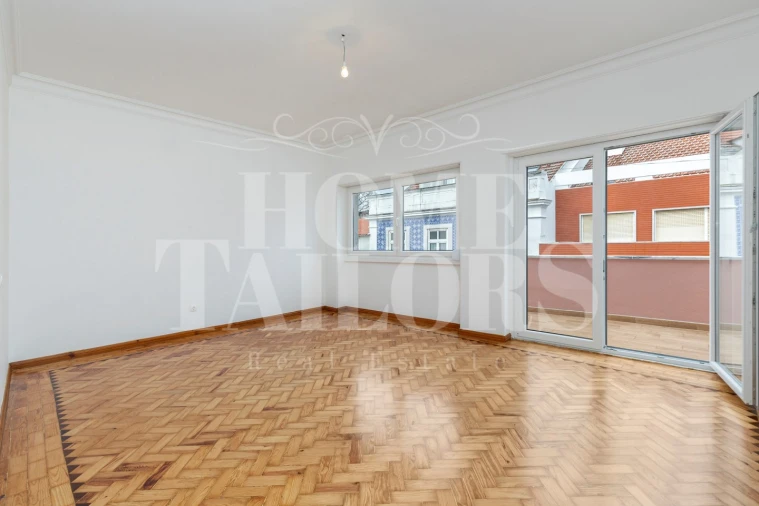 Apartamento T3 para Arrendamento em Santo António Foto 4