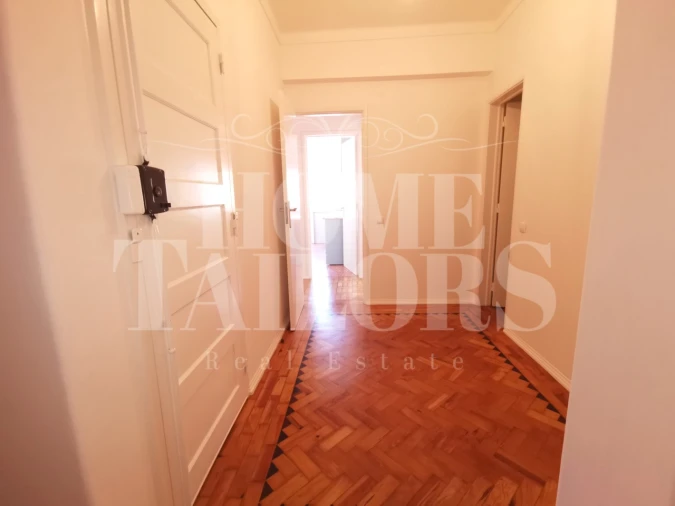 Apartamento T3 para Arrendamento em Santo António Foto 19