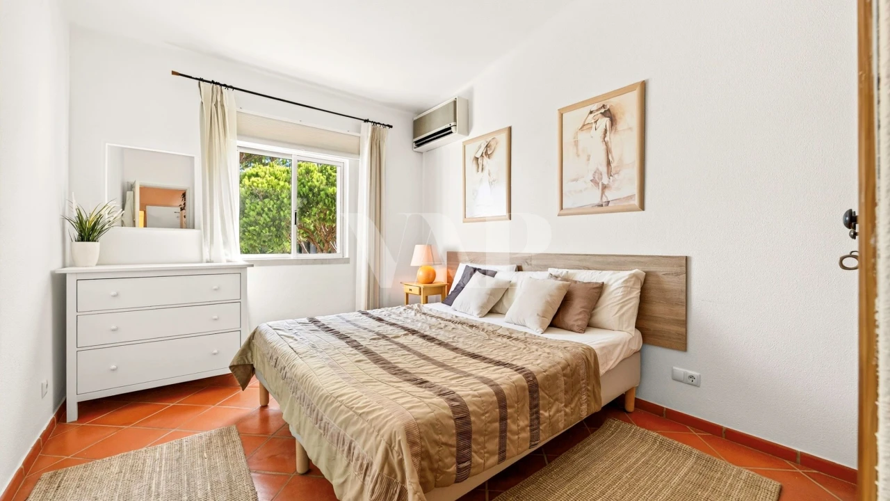 Apartamento T3 para Venda em Quarteira Foto 5