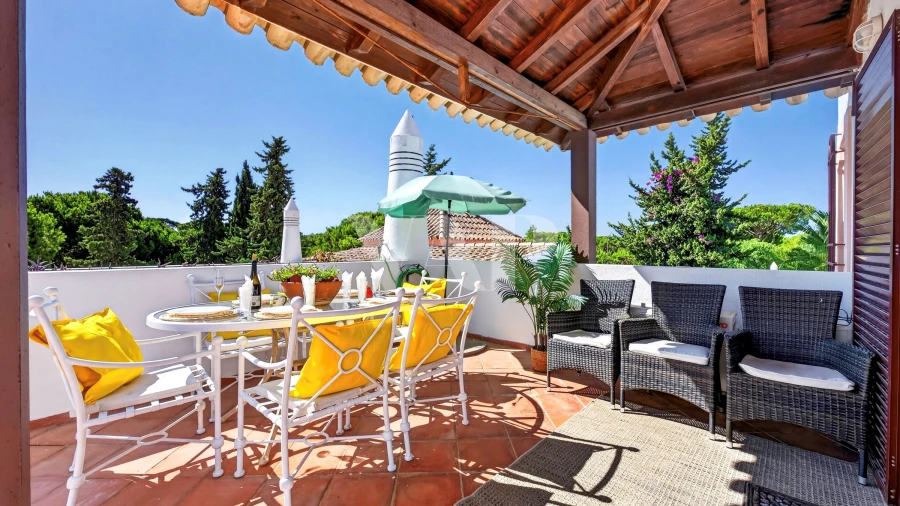 Apartamento T3 para Venda em Quarteira Foto 12