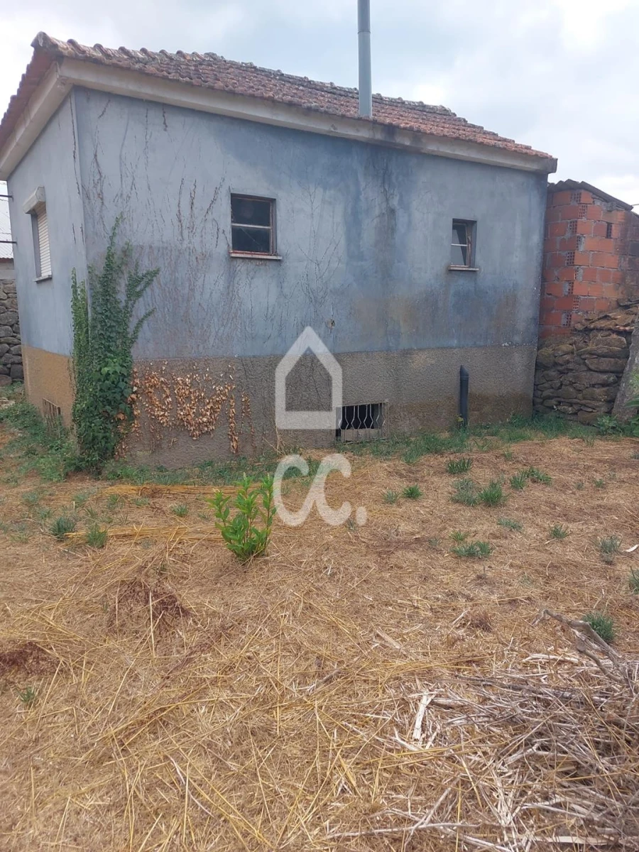 Moradia T3 para Venda em Viseu Foto 7