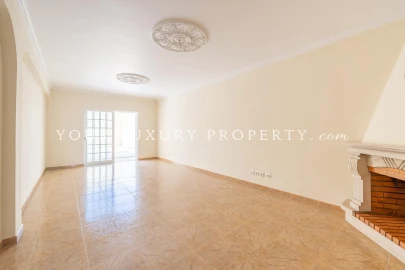 Moradia T4 para Venda em Loule (São Clemente)