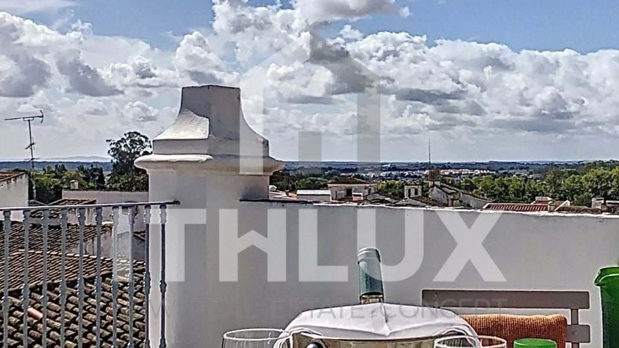 Apartamento T2 para Arrendamento em Évora (São Mamede, Sé, São Pedro e Santo Antão)