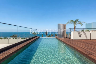 Apartamento T4 para Venda em Carcavelos e Parede