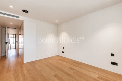 Apartamento T4 para Venda em Carcavelos e Parede