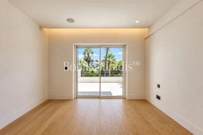 Apartamento T4 para Venda em Carcavelos e Parede